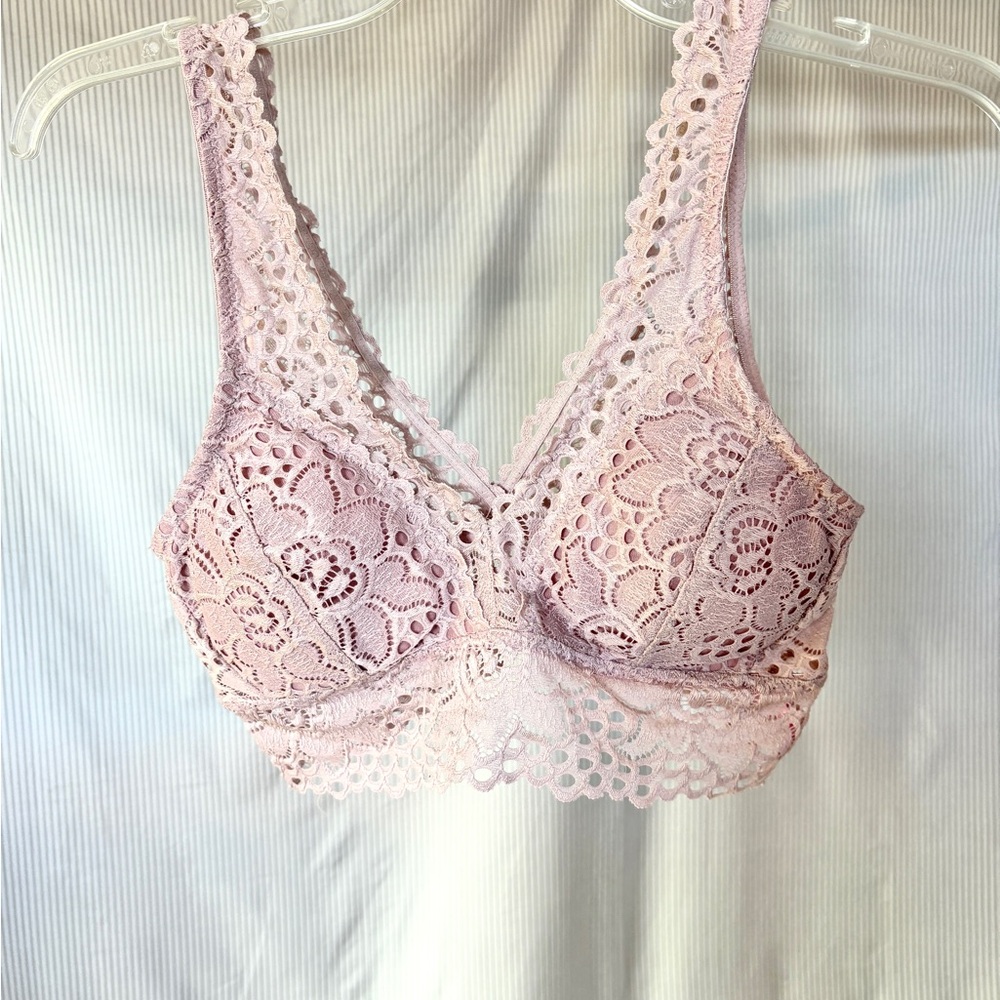 Delicate Lace Bralette in Soft Pink